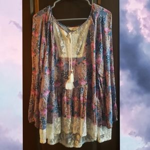 Matilda Jane Women's Floral Top with Lace Accent